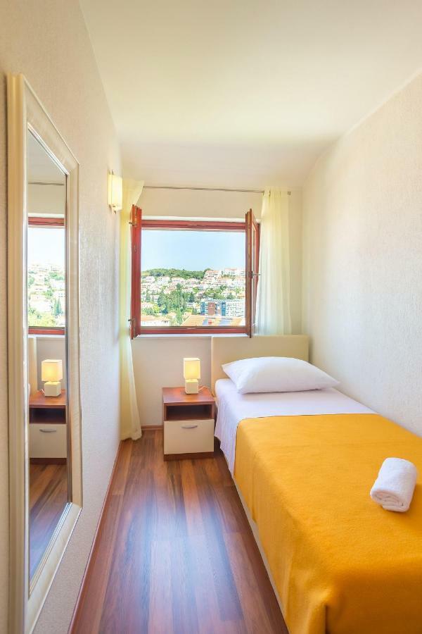 Niki Apartament *
